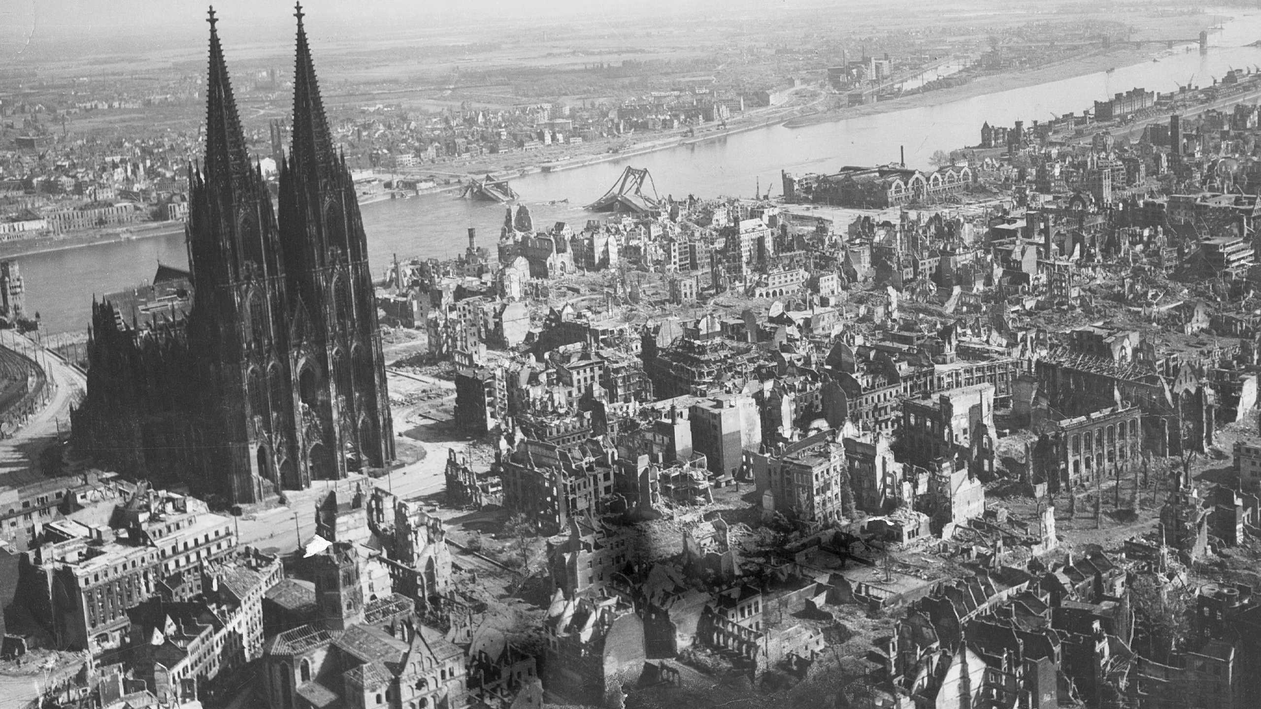 Тоталитарные режимы в европе - история 2024